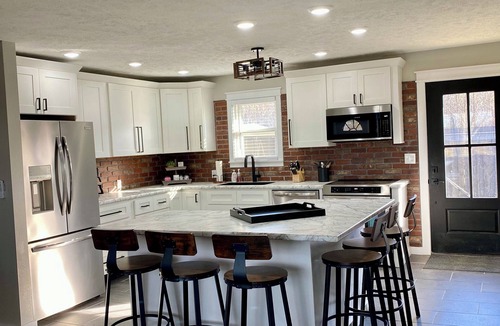 Marshall House | 3-bedroom 1 bath home. Fenced private backyard inground swimming pool with patio