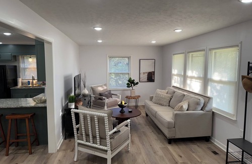 Cleveland House | 3-bedroom house in Heart of Cleveland.
