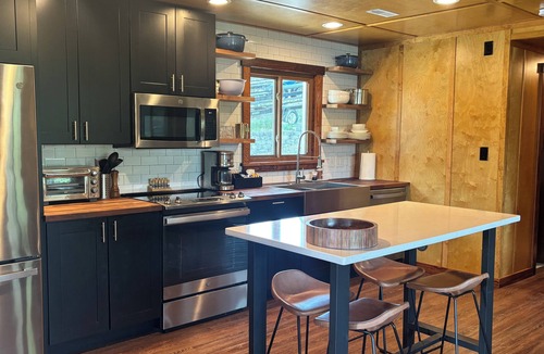 Williamstown Cabin | 3-bedroom modern mid century cabin! Hot tub, fire pit and lake front