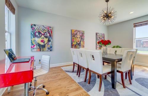 Downtown Memphis Villa | 3 blocks to Beale, 4B 6B, Garage, Roof Top Deck, Hot Tub, View, Sleeps 18