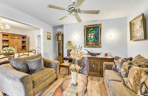 Beaufort House | 3 Mi to Dtwn Beaufort: Quiet Family Home w/Yard