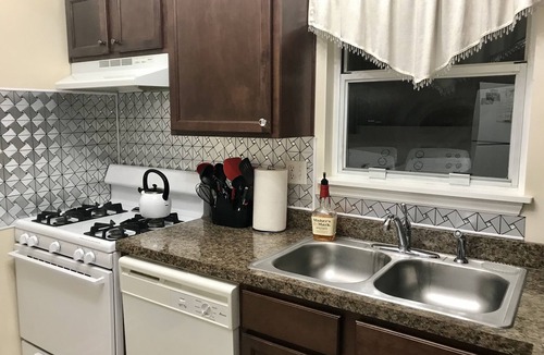 Georgetown House | 3 miles from the Ky Horse Park. Read the house rules and listing before you book