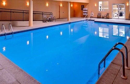 Martinsburg Hotel | 3-Star Hotel ∙ Holiday Inn Martinsburg, an IHG Hotel
