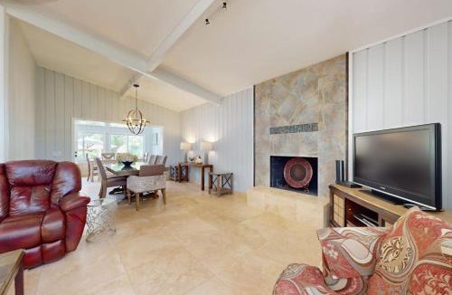 Oceanside House | 3 Whistling Swan