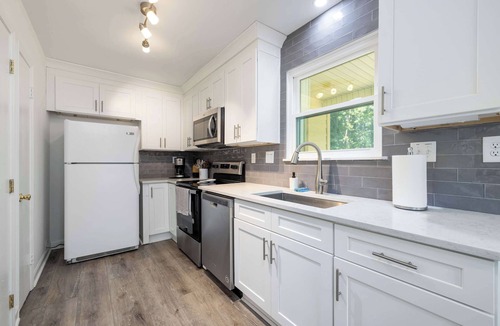 Matthews House | 3BR Matthews Home | EV Charger | Dog Friendly