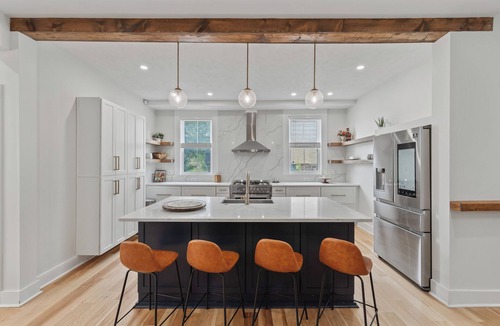 Mount Washington House | 3BR Stylish Retreat, Minutes from Downtown Pittsburgh, Free 3-Car Parking