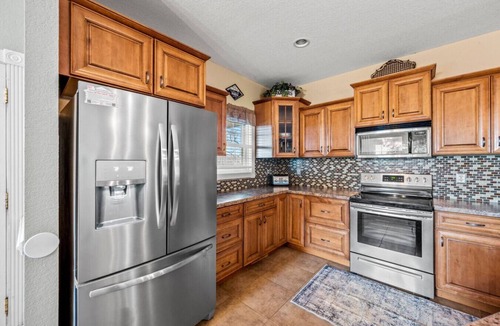 Kodak House | 3BR w/Hot Tub + Grill + Games | Great Location!
