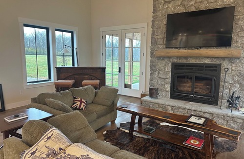 Georgetown House | 4 bedroom Farmhouse on private 35 acres