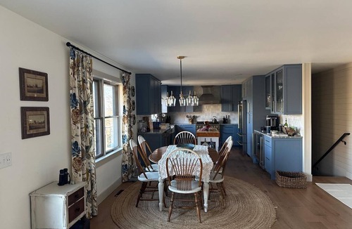 Spruce Pine Cabin | 4-bedroom mountain cabin in Spruce Pine with amazing views