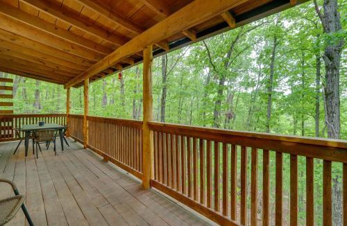 Sylvan Shores House | 4 Mi to Beaver Lake: Peaceful Log Cabin w/Deck!