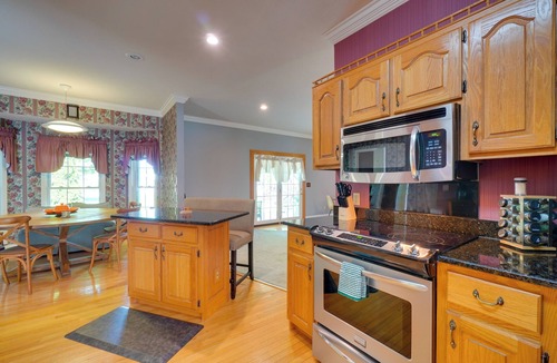 Byrdstown House | 4 Mi to Dale Hollow Lake! Countryside Retreat