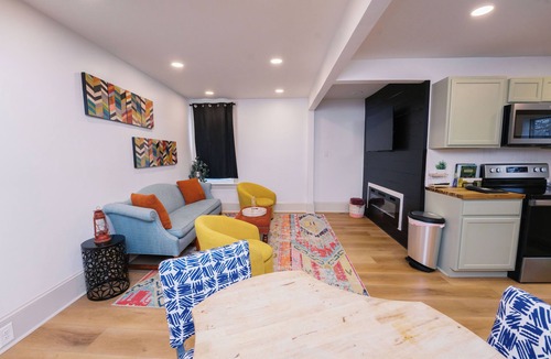 Parkridge House | 4BR Knoxville home close to downtown, UT & interstate! Free local gift cards!