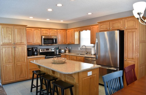 Ocean Isle Beach House | 5 Bedroom Home in Ocean Isle Beach-walk to pool, beach, and summer concerts!
