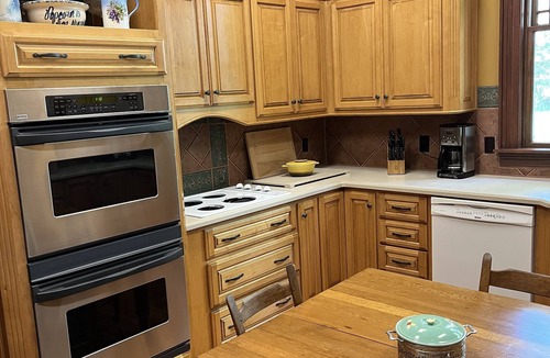 Springfield House | 5 BR - country estate - lots of privacy - near Nashville, Clarksville