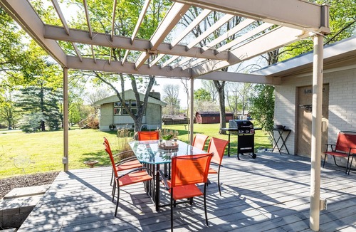 Sunset View House | 5 Min to Grand Ole Opry · 3BR Sleeps 10 · Family