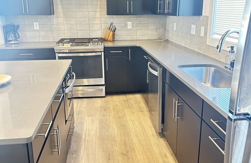 Sugar Creek House | 5 minutes to NoDa! Family-sized townhouse with spacious rooms & patio