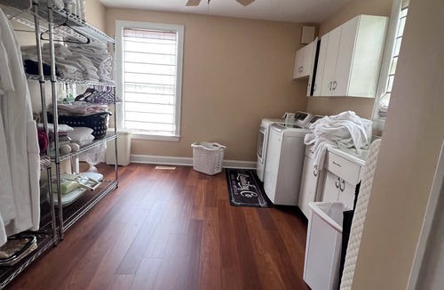 Ashland House | 5 or 6 Suites & Extended stay available w/discount! Events welcome full cater!