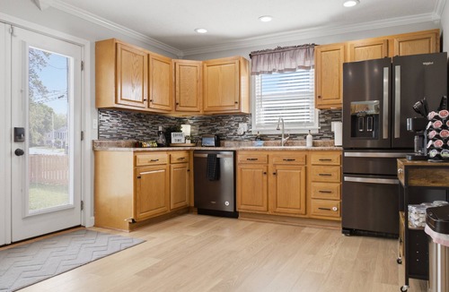 Troy House | 5-Star Locally Owned Home | Private Fenced Yard, Fire Pit & BBQ