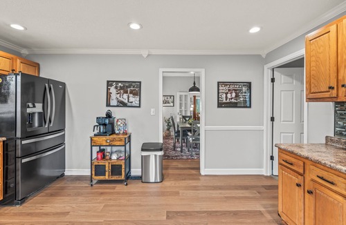 Troy House | 5-Star Locally Owned Home | Private Fenced Yard, Fire Pit & BBQ