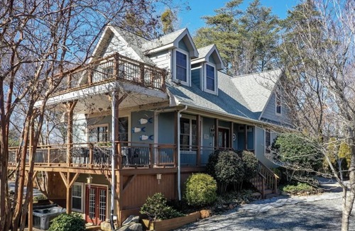 Sunset Cove House | 5bd /theatre /wet bar /hot tub /fire pit