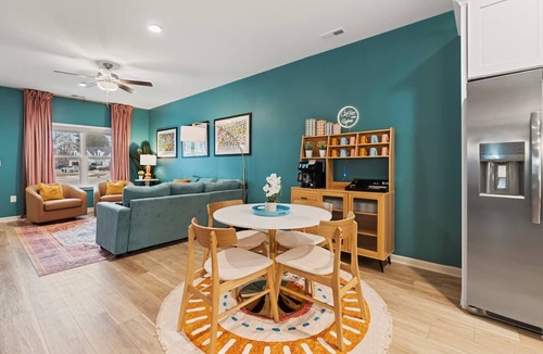 Hidden Valley House | 5BR New Home w/Hot Tub + Game Room + Fire-pit & BBQ Grill - Sleeps 16