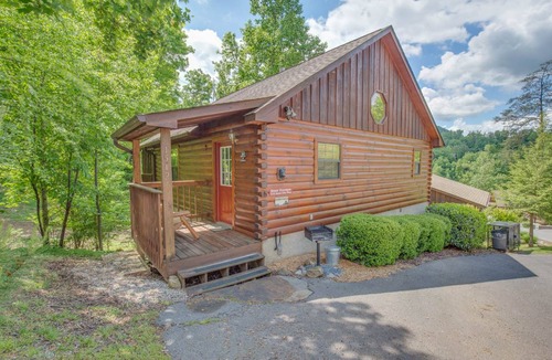 Sevierville Cabin | 68 m² Cabin ∙ 1 bedroom ∙ 4 guests