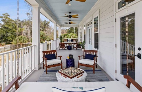 Whitemarsh Island House | 6BR Estate & Cottage | Hot Tub | Near Beach