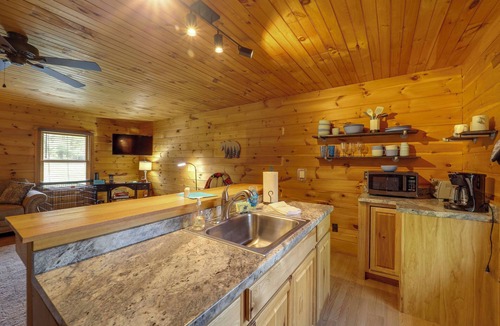 Butler Cabin | 7 Mi to Doe Mtn ATV Trails: Secluded Butler Cabin