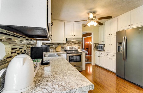 Lilburn House | 7 Mi to Stone Mtn Park! Spacious Family Getaway