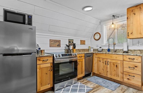 Wellington Cabin | A-Frame Escape - Hot Tub · Outdoor Cinema · Cave Run Lake + Red River Gorge