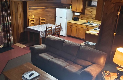 Lansing Cabin | Adventurer's Lodge, a charming 3-bedroom cabin with WiFi in quiet Lansing, WV.