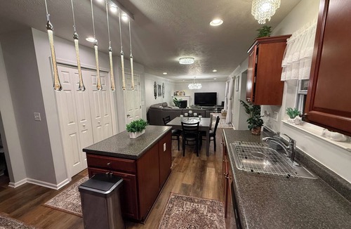 Muse House | Amazing 4-bedroom house in a nice and quiet Canonsburg neighborhood