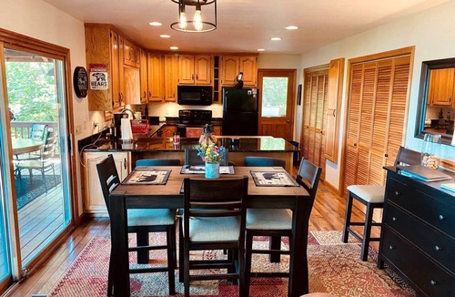 Santeetlah Cottage | Amazing Cottage with Fire Pit and Hot-tub in Lake Santeetlah, North Carolina