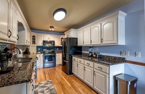 Topton Cabin | Amazing Lakefront Cabin Perfect for Groups in Topton, North Carolina