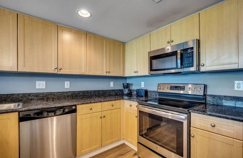 Downtown Myrtle Beach Condo | Amazing Oceanfront Huge King Suite, 18th Floor, Walk-in Shower, New Floor