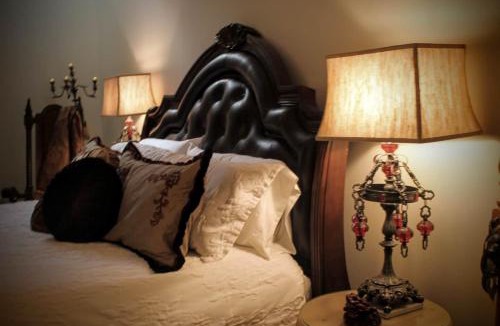 Jonesborough House | Angeline's Room at The Historic Eureka Inn and Event Center