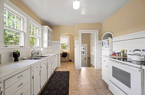 Canton House | Art Deco home with Mountain View’s in charming Canton