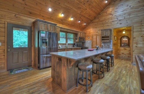 Williamstown Cabin | At Water's Edge | Hot Tub | Fish From Cabin | Secluded