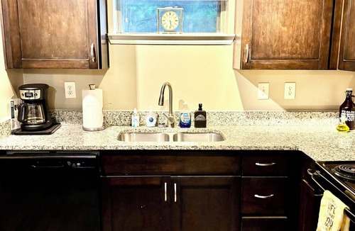 Atlanta Apartment | Atlanta’s plush 2-bedroom/2 bth apartment minutes from Downtown