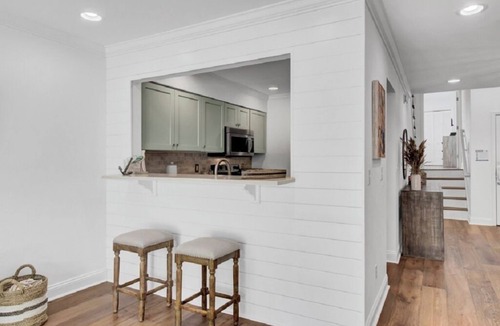 Twin Oaks Condo | Award-Winning Resort Amenities | Racquet Club Villa 20