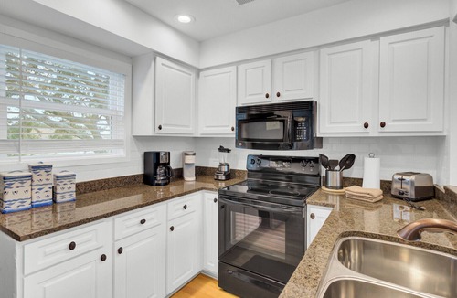 Pelican Bay House | Award-Winning Resort Amenities | Pelican Bay 38