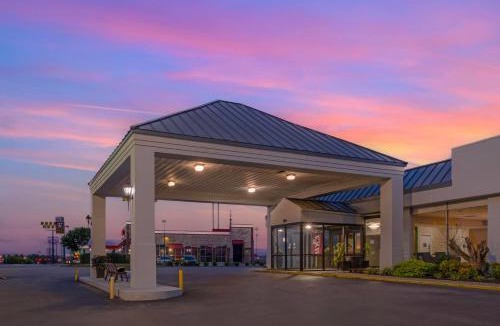 Richmond Hotel | Baymont by Wyndham Richmond KY