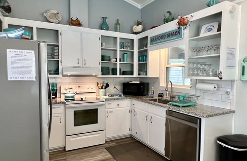 Sunset Beach House | Beach Goals! 4 bedroom 2.5 bath home, just a 5 minute walk to beach!