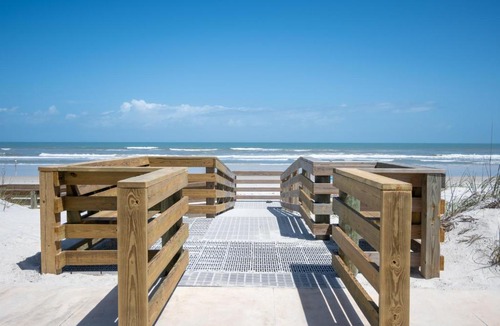 Crescent Beach Apartment | Beachfront Escape with Pool Ocean & coastal Views
