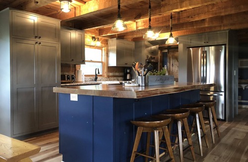 Vilas Cabin | Beautiful Blue Ridge Views, Beautiful Pastoral Setting - HH Mtn Happy