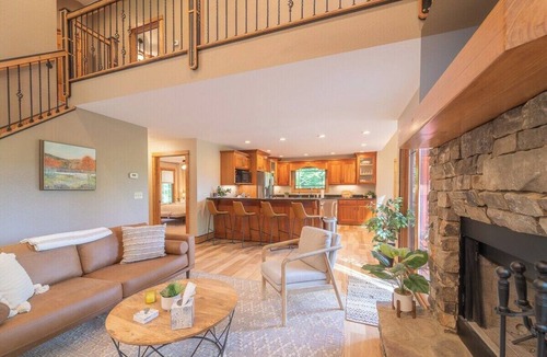 Marble Cabin | Beautiful Cabin on 5 Acres Pond Decks Close to Everything