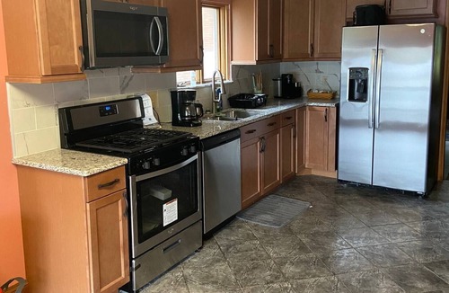 Ashland House | Beautiful cozy Townhome Duplex house - Near UK Kings Daughter Hospital