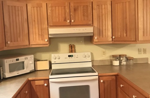 Sapphire House | BEAUTIFUL GUEST HOUSE NEAR THE SMOKEY MOUNTAINS. PROPERY IS FOR VACATION.