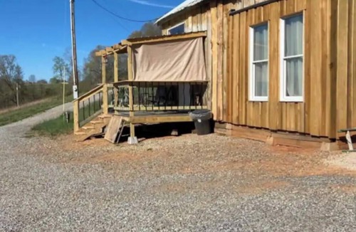 Tazewell Cabin | Beautiful Mountain View surrounded by lakes with fishing ,boating, and hiking
