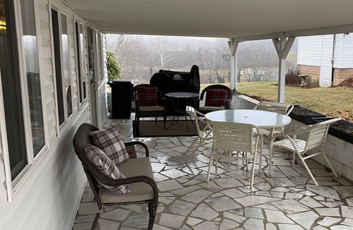 Bristol House | Beautiful + Spacious 4BR Home Bristol, VA. Close to Bristol TN/VA attractions!